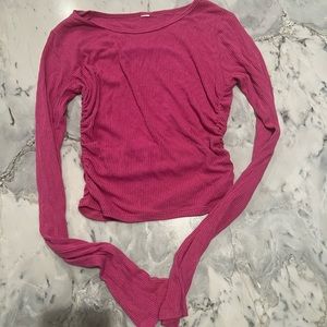 Alo long sleeved top. Pink. Size small.